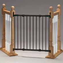 Angle Mount Safeway Wall Mounted Pet Gate (Color: Black, Size: 28" - 42.5" x 31")
